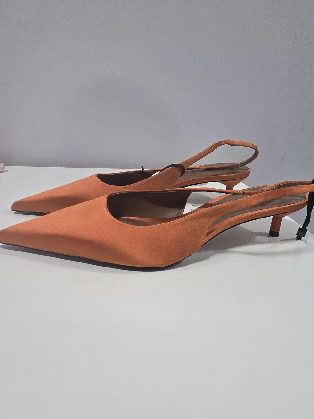 Zara Orange Satin Slingback Kitten Heels Dize 41/US 10 - Picture 2 of 6